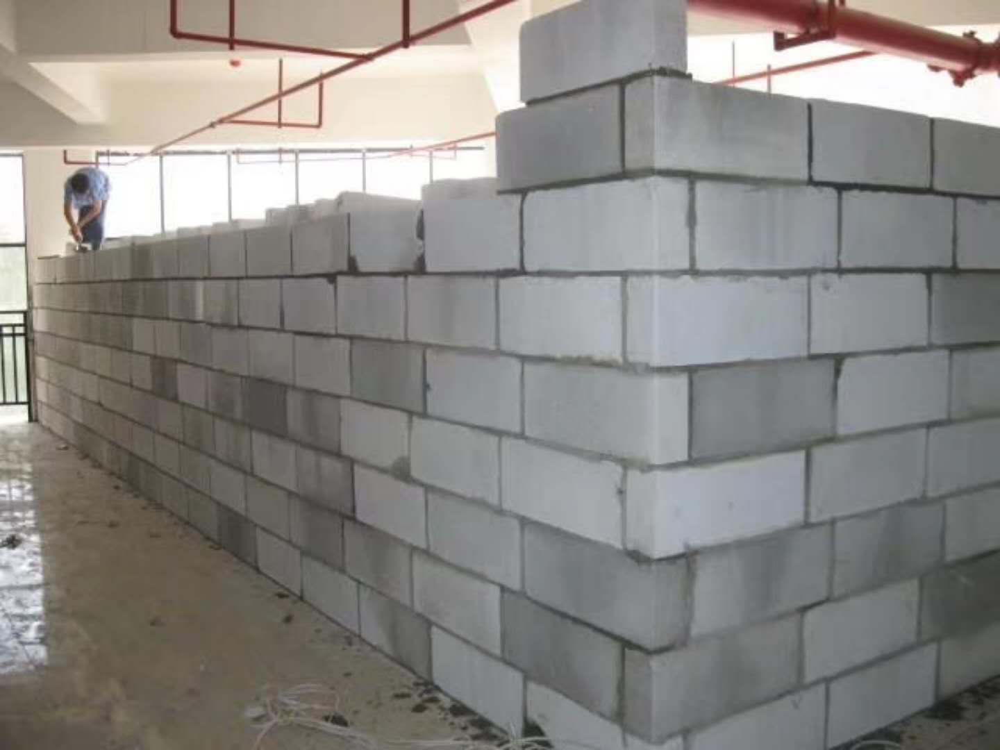 新邵蒸压加气混凝土砌块承重墙静力和抗震性能的研究